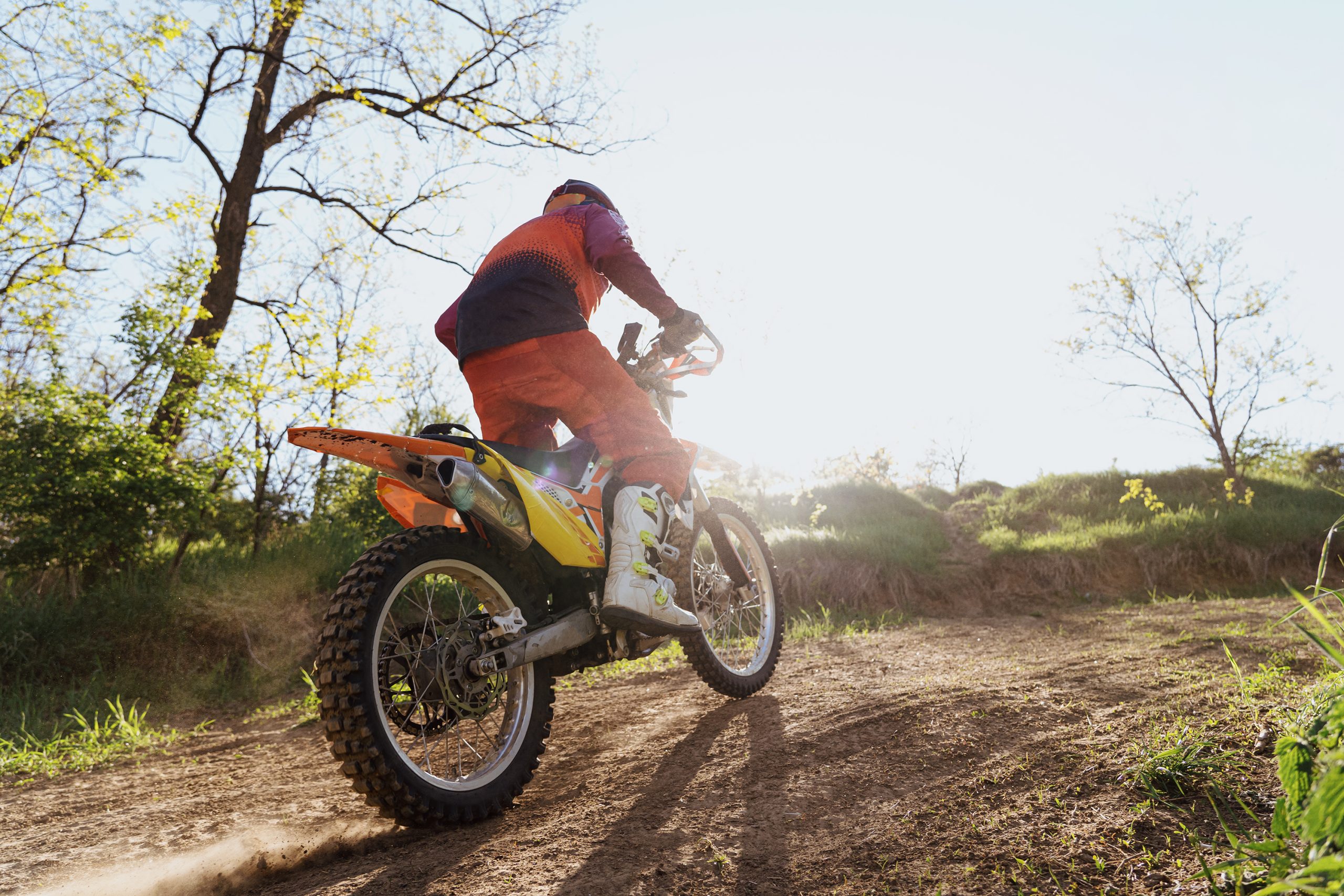 Man riding motorbike on motocross track.Extreme and Adrenaline. Motocross rider in action. Motocross sport. Active lifestyle. Enduro gegen motocross Motorräder