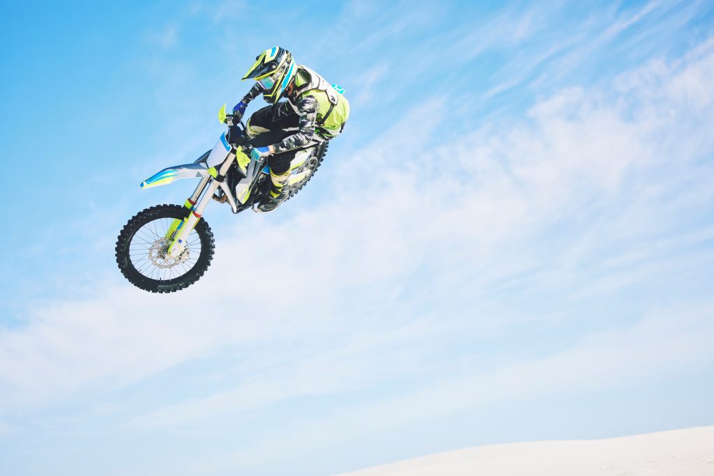 Rider in extreme motocross track exhibition Motocross-Strecke